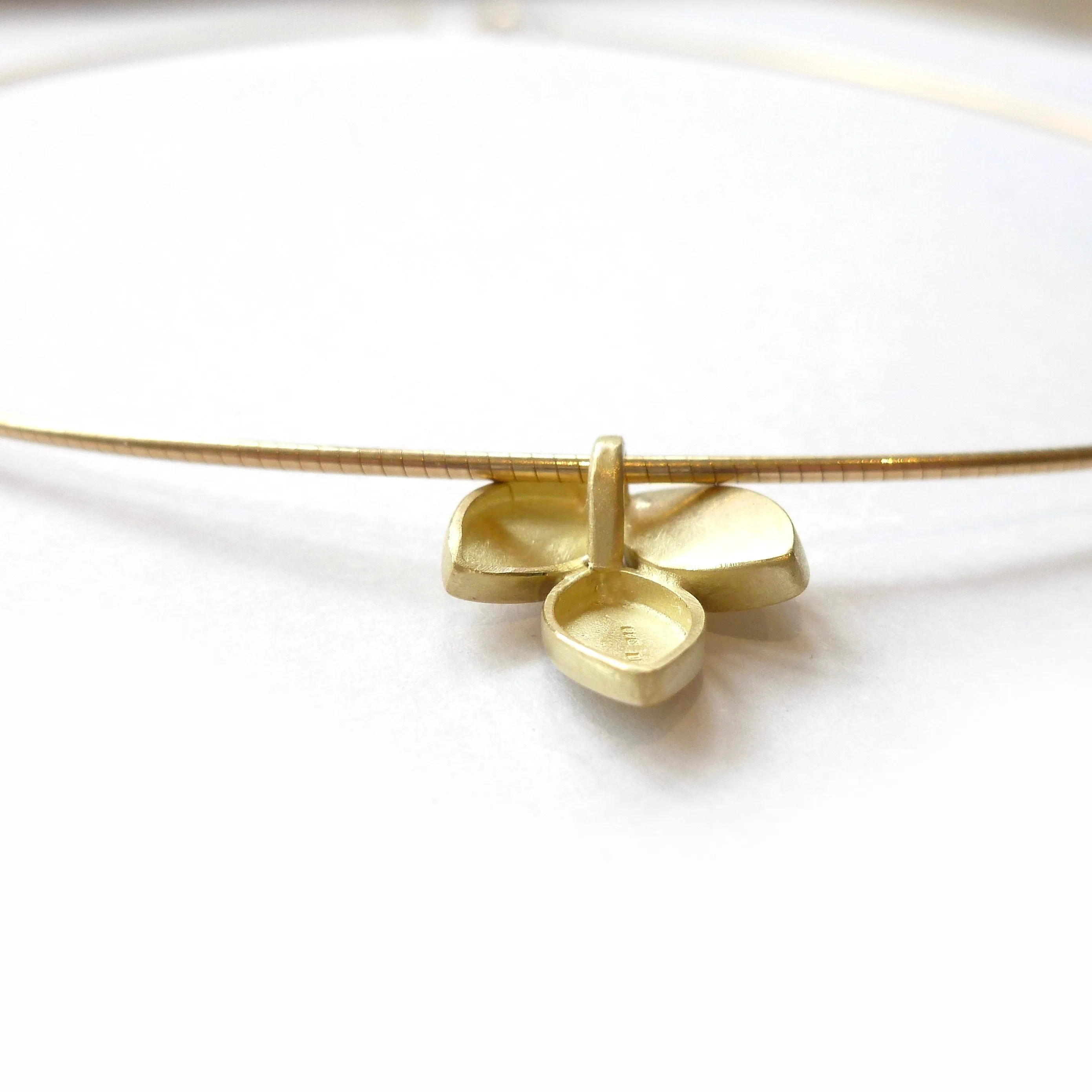 18ct Gold Necklace - Contemporary, Unique and Bespoke.