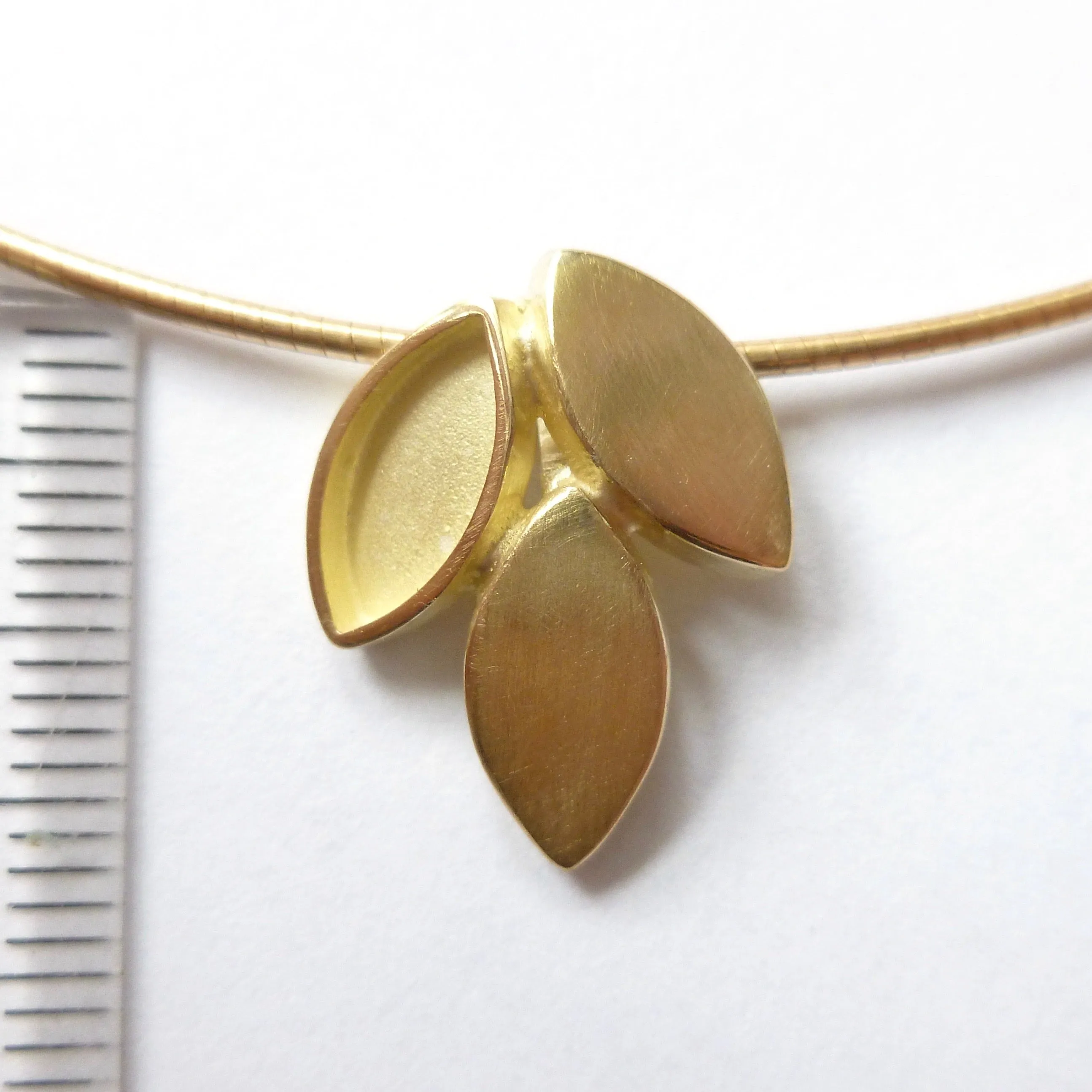 18ct Gold Necklace - Contemporary, Unique and Bespoke.