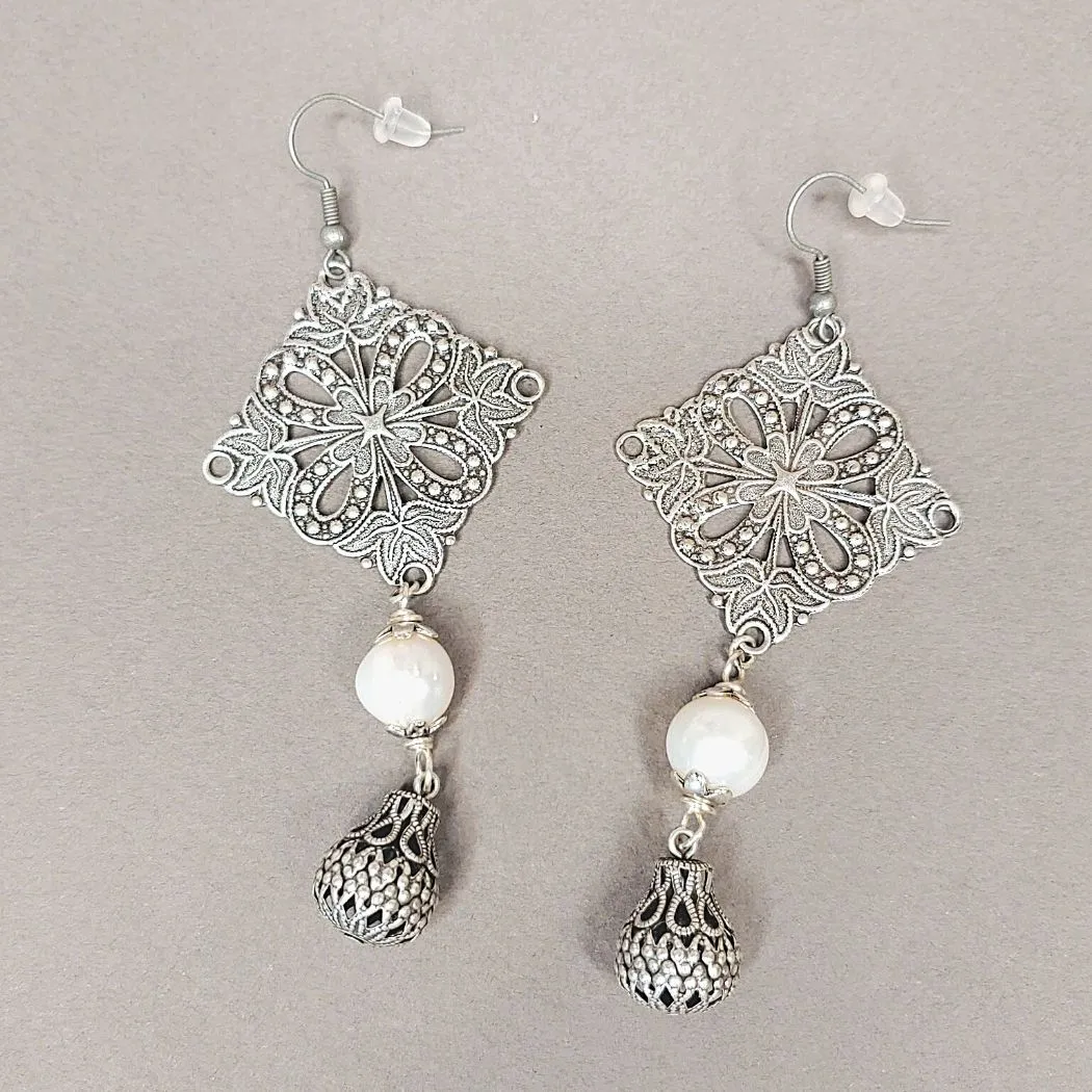 Fancy Filigree Victorian Earring