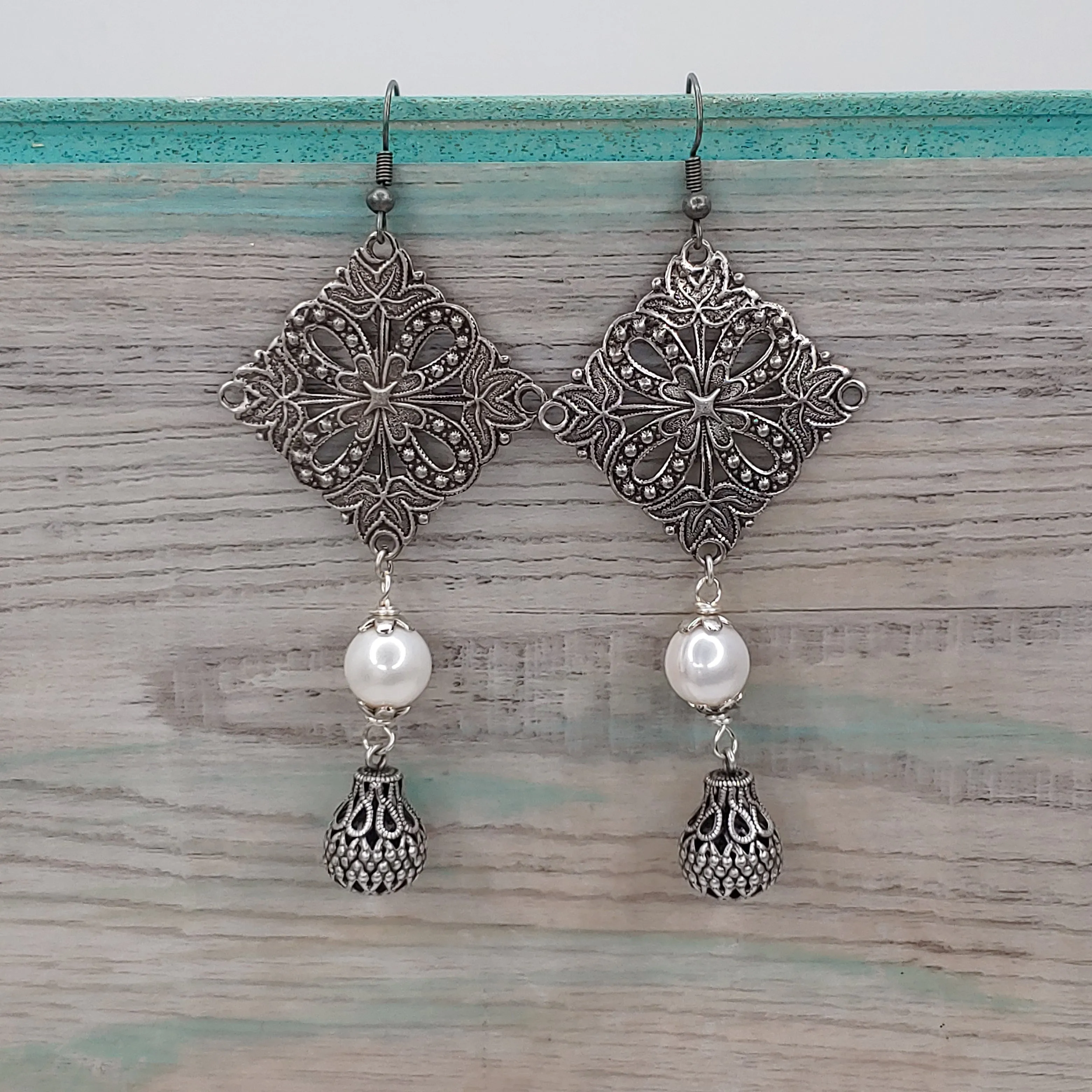 Fancy Filigree Victorian Earring