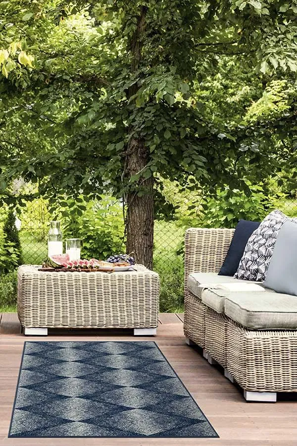 Outdoor Kumo Diamond Navy Rug