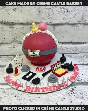 Pinata MakeUp cake