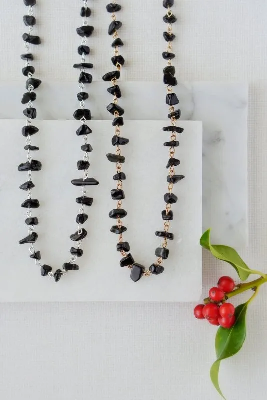 Xander Kostroma 925 Sterling Silver Black Obsidian Crystal Chip Necklace, 42 cm and extension, Healing Jewelry for Women, Grounding & Protection Benefits